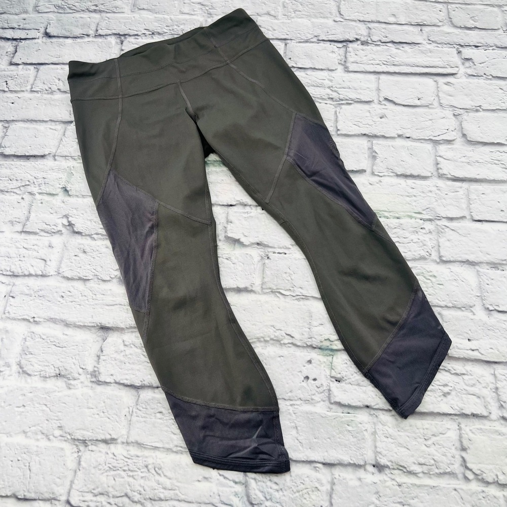 Athleta Proud Mary Small Gray Athletic Capris Leggings Athleisure Yoga Stretch